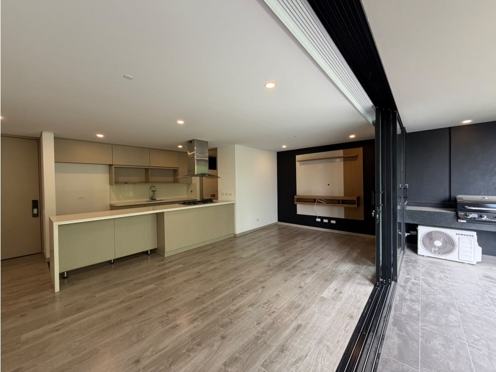 VENTA DE APARTAMENTO ALTOS DEL POBLADO MEDELLIN