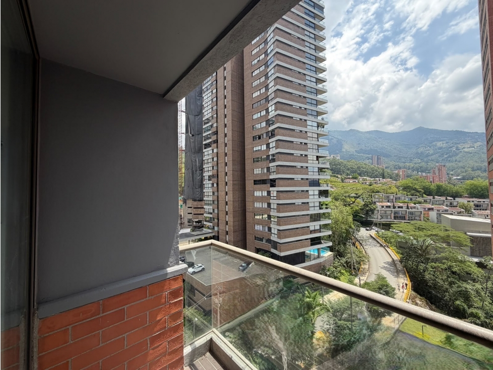 RENTA DE APARTAMENTO ALTOS DEL POBLADO MEDELLIN — foto 4