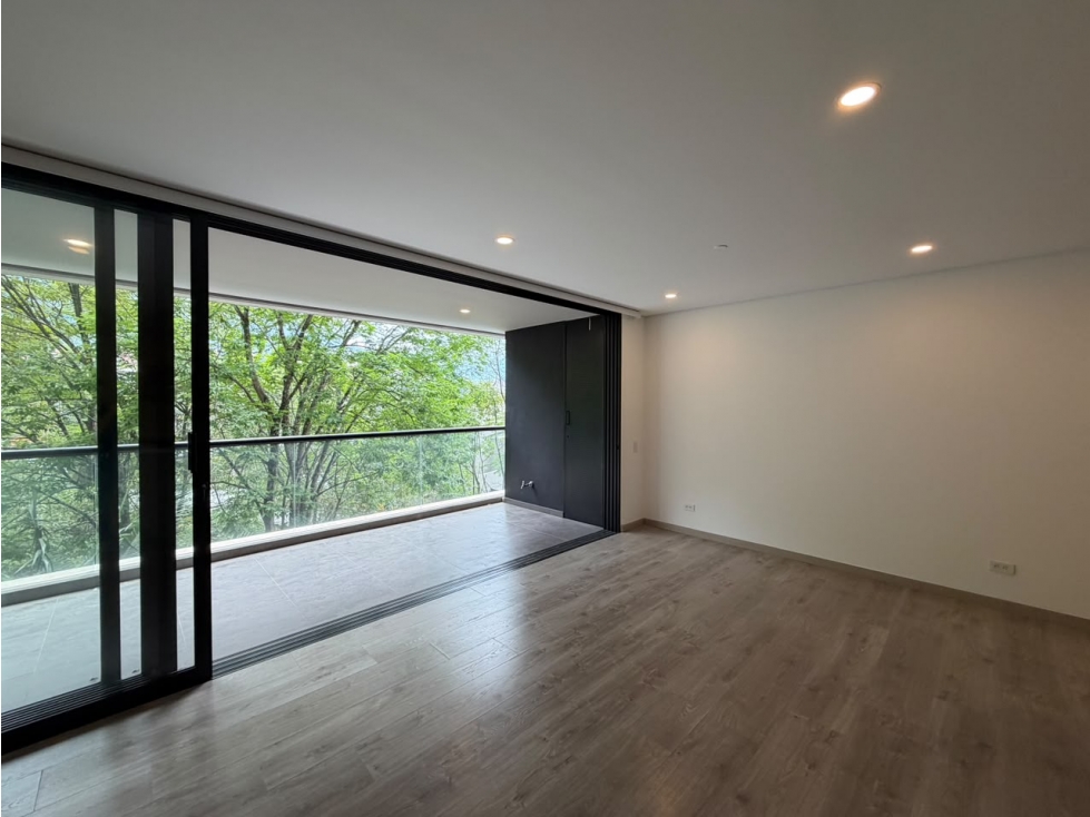 VENTA DE APARTAMENTO ALTOS DEL POBLADO MEDELLIN — foto 2