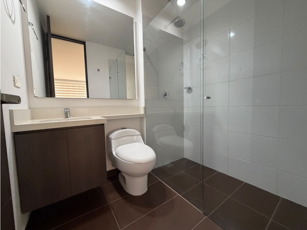 RENTA DE APARTAMENTO ALTOS DEL POBLADO MEDELLIN — foto 5