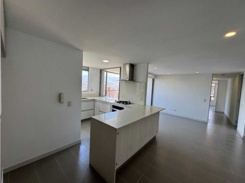 RENTA DE APARTAMENTO CASTROPOL MEDELLIN. — foto 2