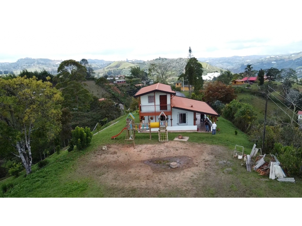 VENTA DE FINCA VEREDA EL POZO EL PEÑOL ANTIOQUIA - 2