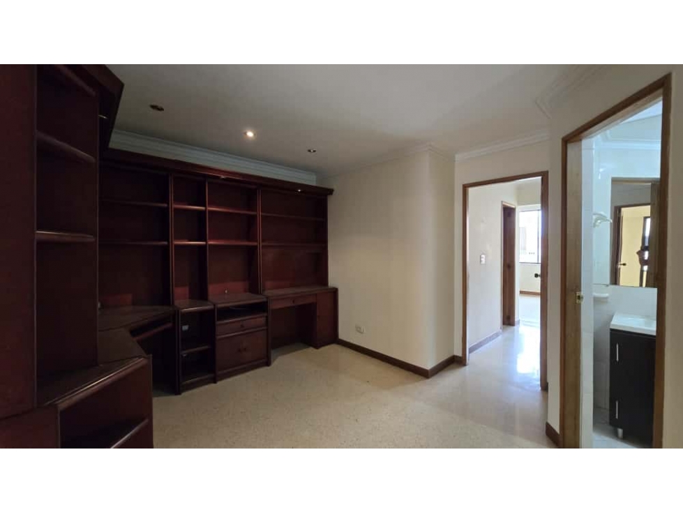 VENTA DE APARTAMENTO LAURELES MEDELLIN — foto 6