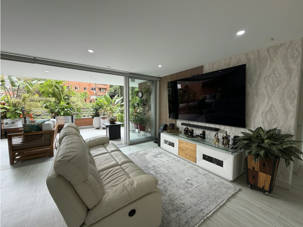 VENTA DE APARTAMENTO POBLADO CASTROPOL — foto 3