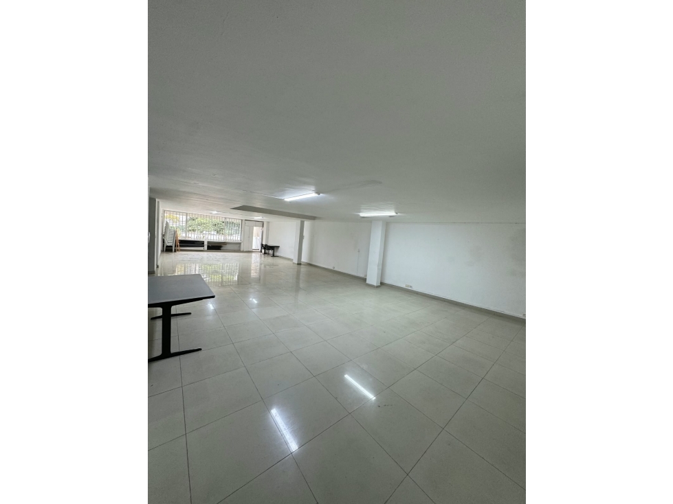 VENTA DE LOCAL MANILA EL POBLADO MEDELLIN — foto 3