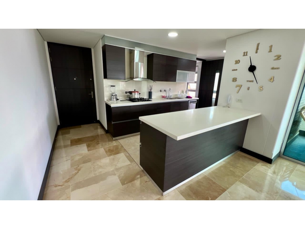 VENTA DE APARTAMENTO CASTROPOL POBLADO MEDELLIN - 4
