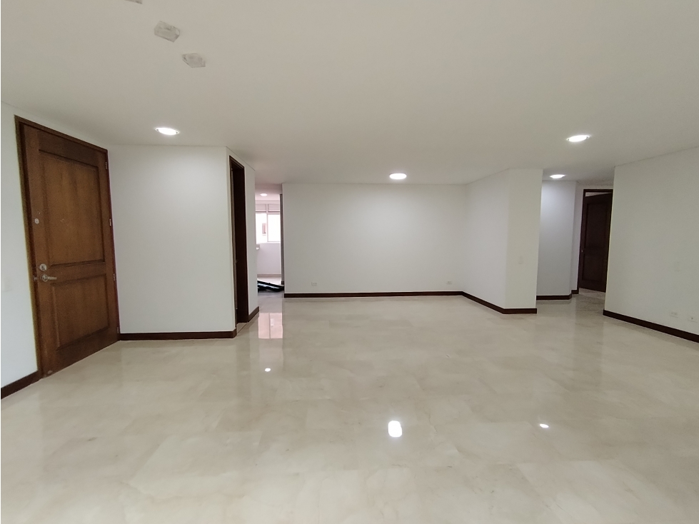 VENTA DE APARTAMENTO LAURELES MEDELLIN — foto 4