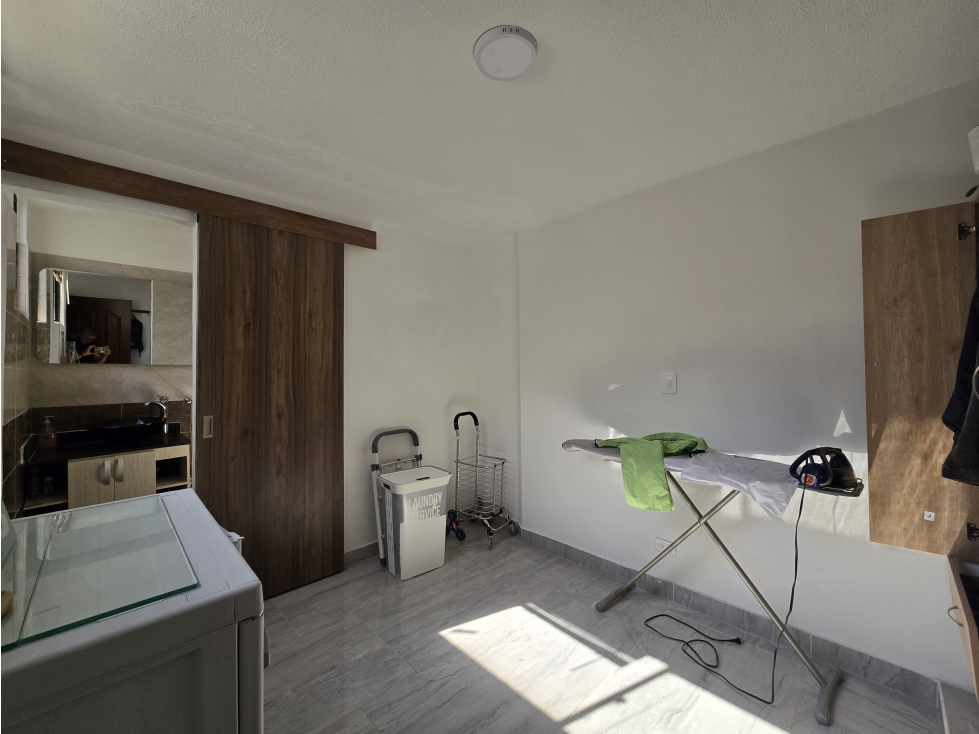 VENTA DE CASA BARRIO LORENA LAURELES MEDELLIN — foto 4
