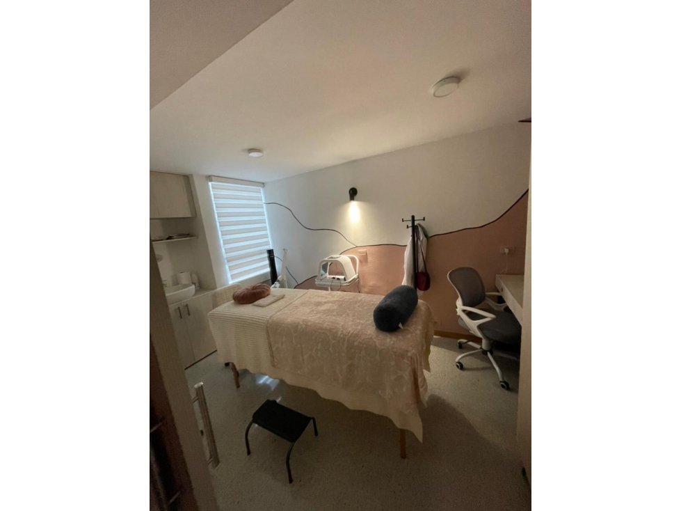 CONSULTORIO EN VENTA EN LA AVENIDA 80 EN EL RODEO MEDELLÍN. — foto 6