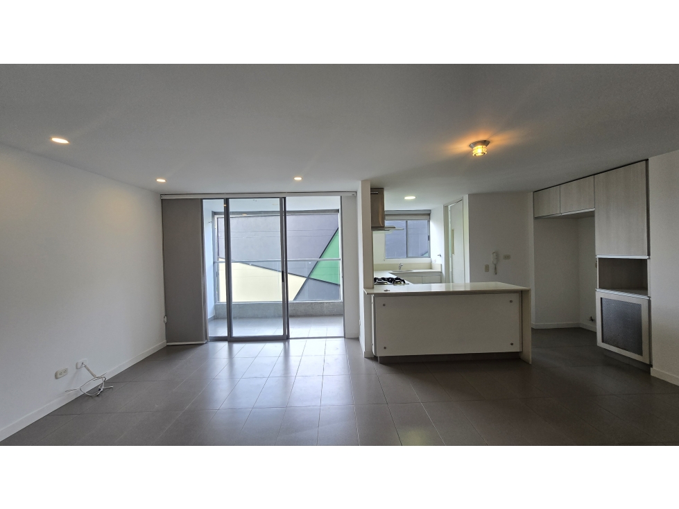 RENTA DE APARTAMENTO CASTROPOL EL POBLADO — foto 2