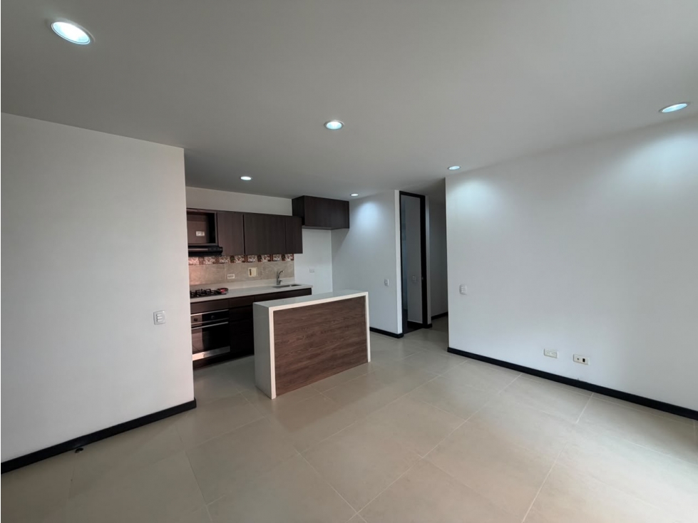 RENTA DE APARTAMENTO ALTOS DEL POBLADO MEDELLIN
