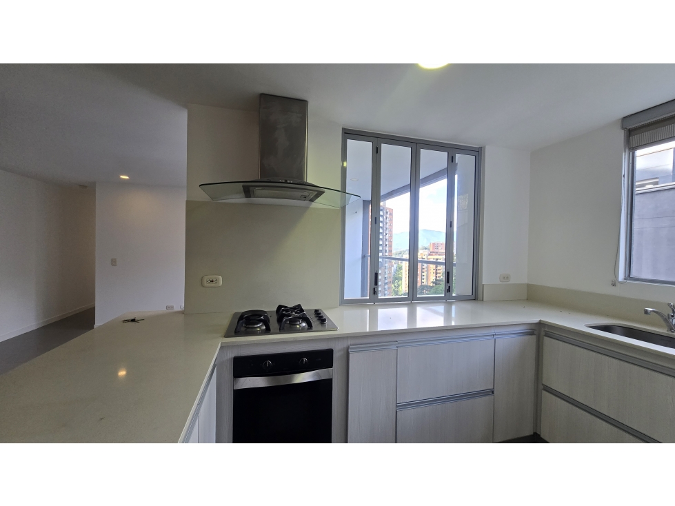 RENTA DE APARTAMENTO CASTROPOL EL POBLADO — foto 6