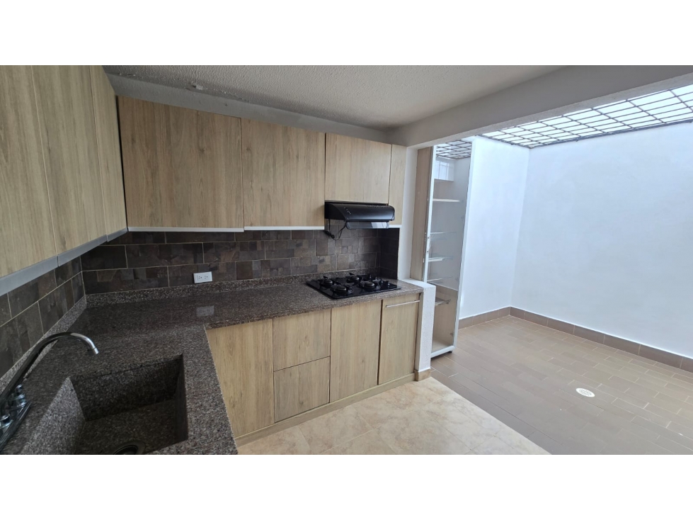 VENTA DE CASA SECTOR AUREN GUARNE - 6