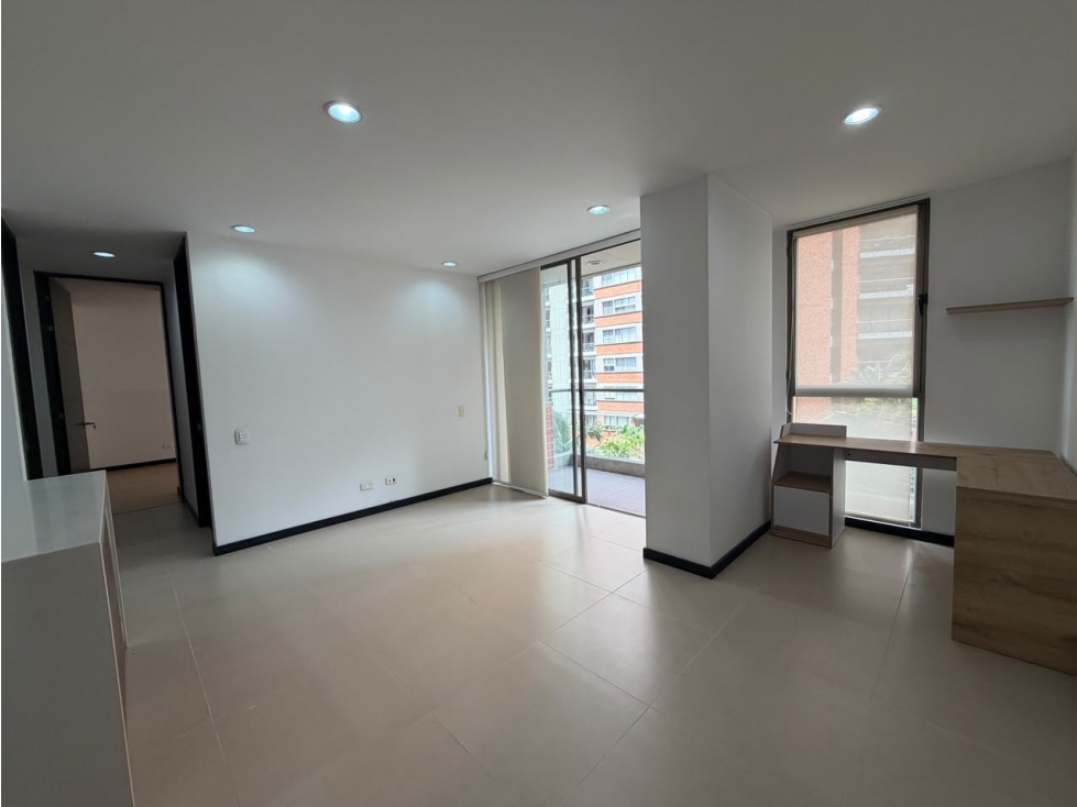 RENTA DE APARTAMENTO ALTOS DEL POBLADO MEDELLIN — foto 2