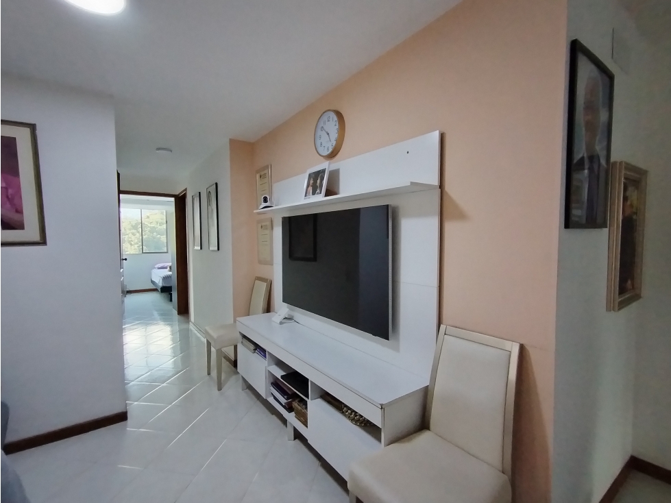 VENTA DE APARTAMENTO LOMA DE LOS BERNAL MEDELLIN — foto 6