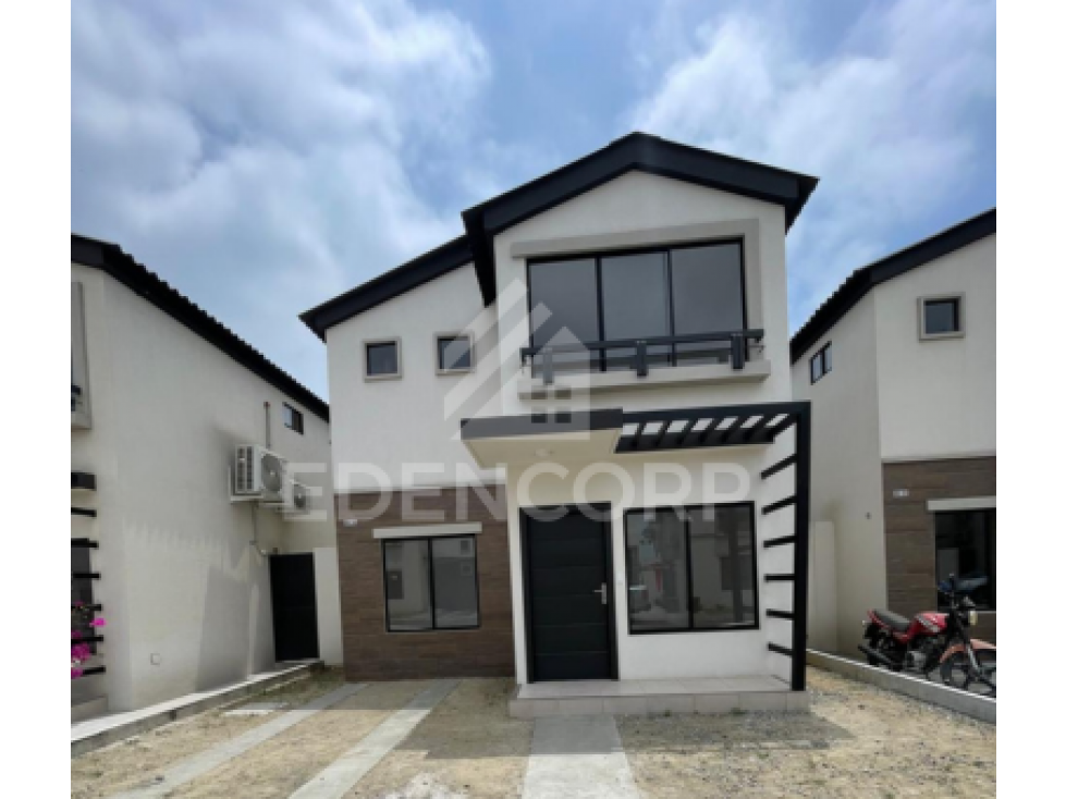 Venta de Casa en Urbanización Los Prados Modelo Malva B PP-0156 - 2