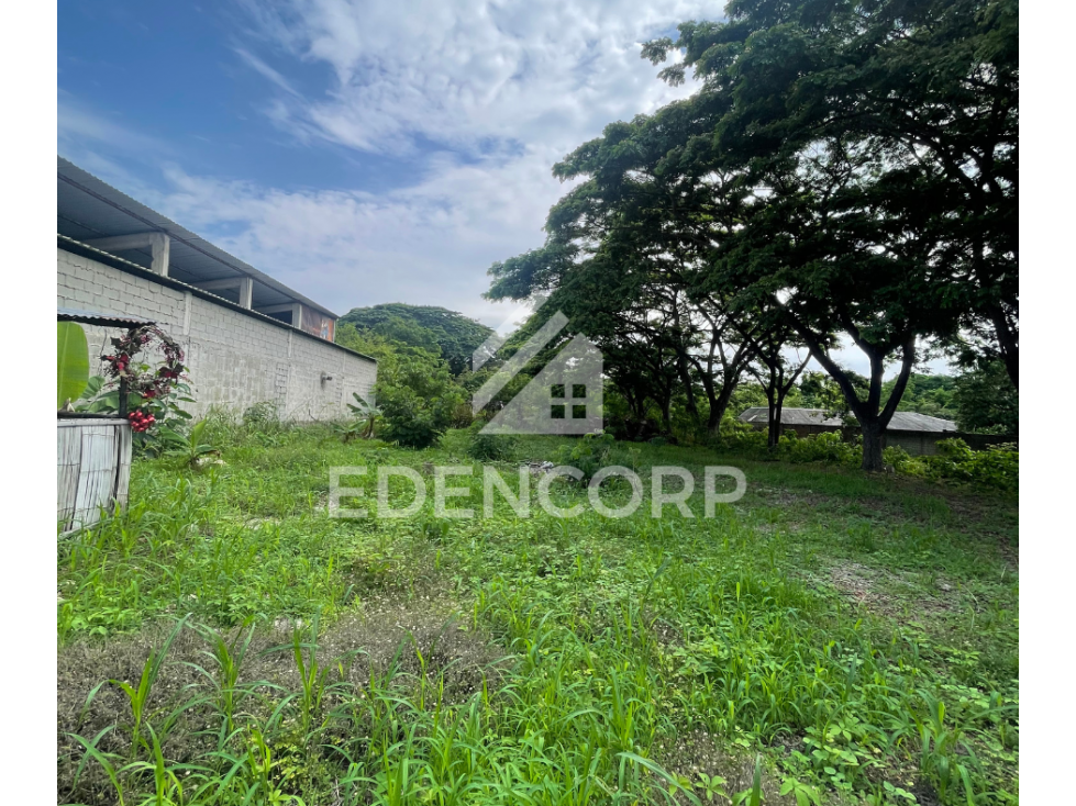 Venta de Terreno con Galpones en Comuna Viejas Vía a la costa — foto 4