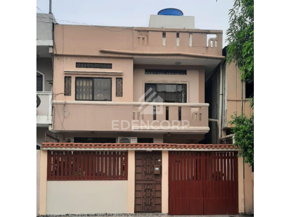 Venta de Casa en Guayacanes cerca de Mall del Río PP-0365