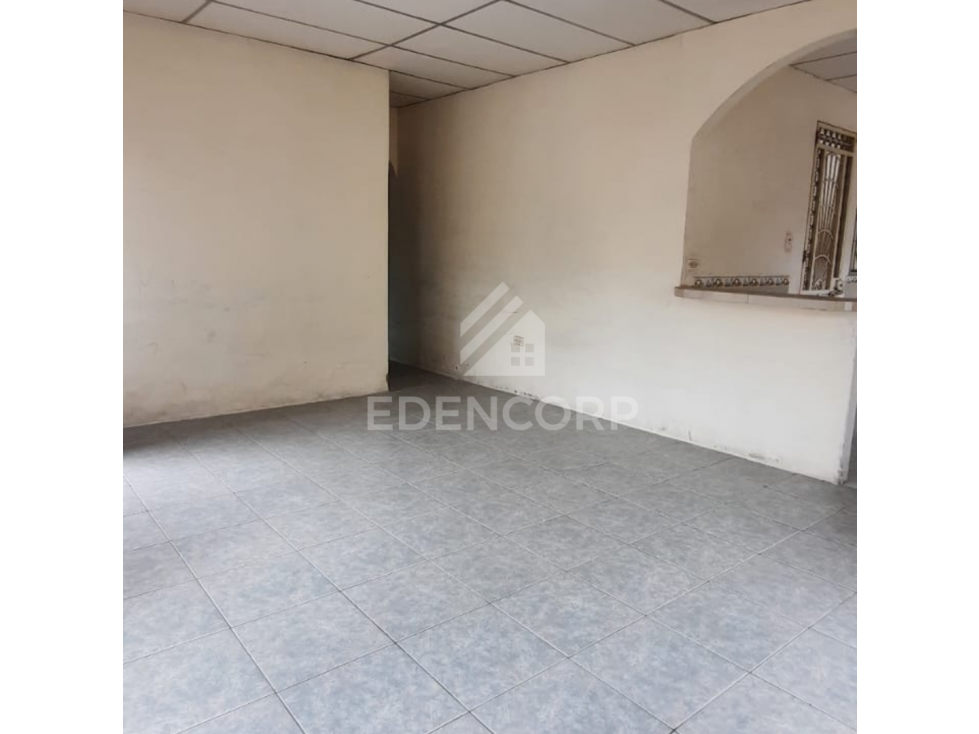 Venta de Casa en Letamendi y Lizardo García esquina PP-0400