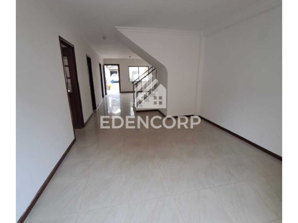 Venta de casa en Urb. Ciudad Celeste Etapa La Marina — foto 2