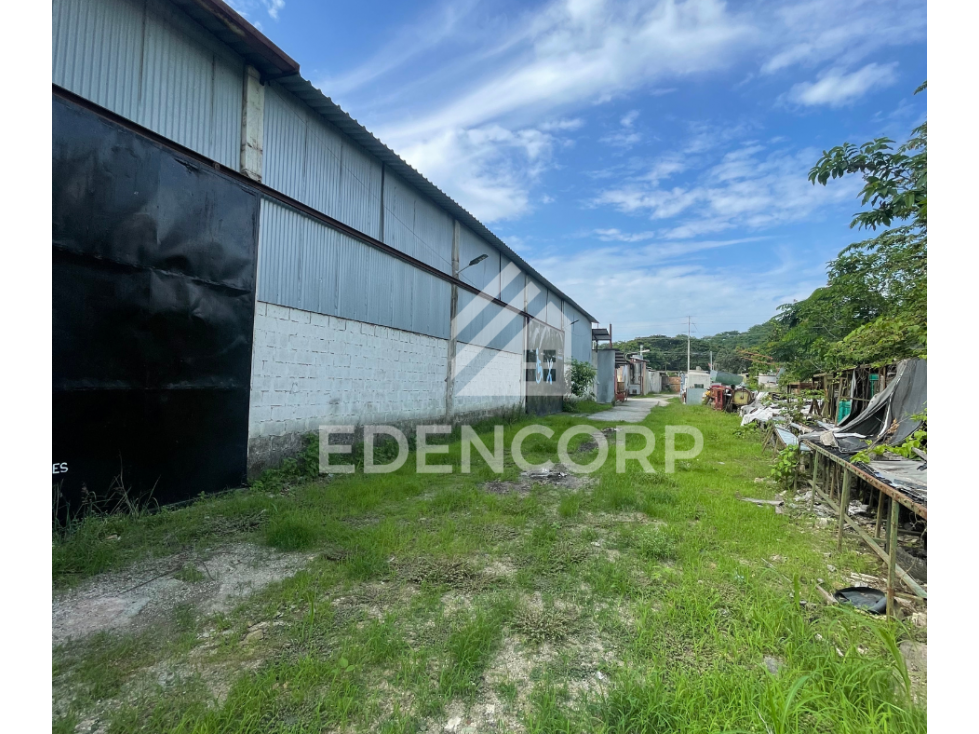 Venta de Terreno con Galpones en Comuna Viejas Vía a la costa — foto 3