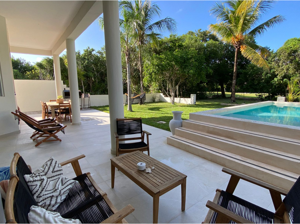 Casa en Venta de 5 recamaras Frente al canal en Puerto Aventuras - 3