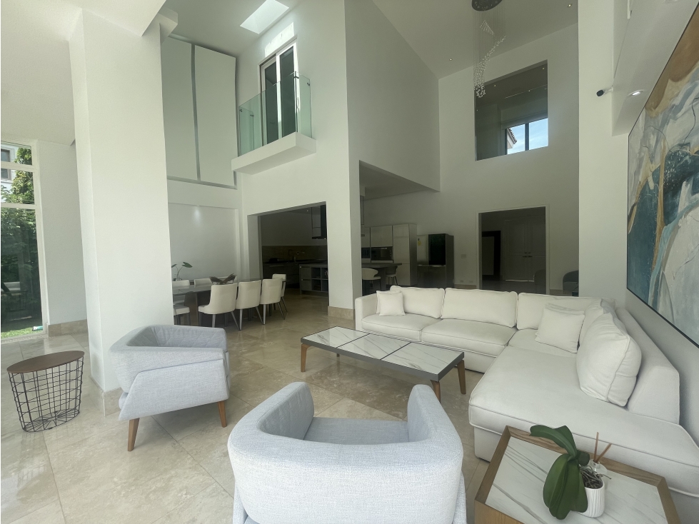 VENTA DE CASA FAIRWAY ESTATES SANTA MARIA