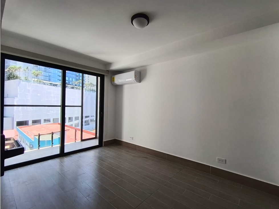 ALQUILER DE APARTAMENTO EN BELLAVISTA, AV. BALBOA, PH ARMONIA — foto 3