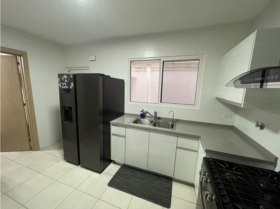 Venta de casa en Brisas del Golf Paseo del Norte, PH Aventura — foto 6