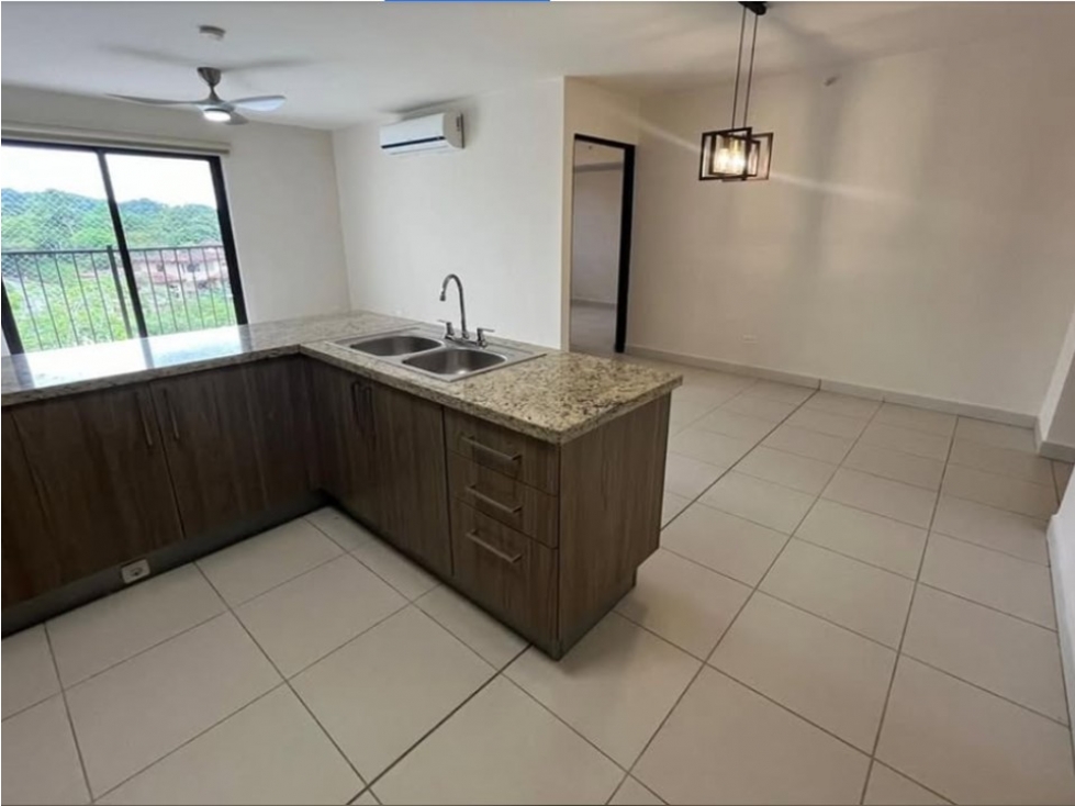 Alquiler de Apartamento en Albrook.PH Embassy Village