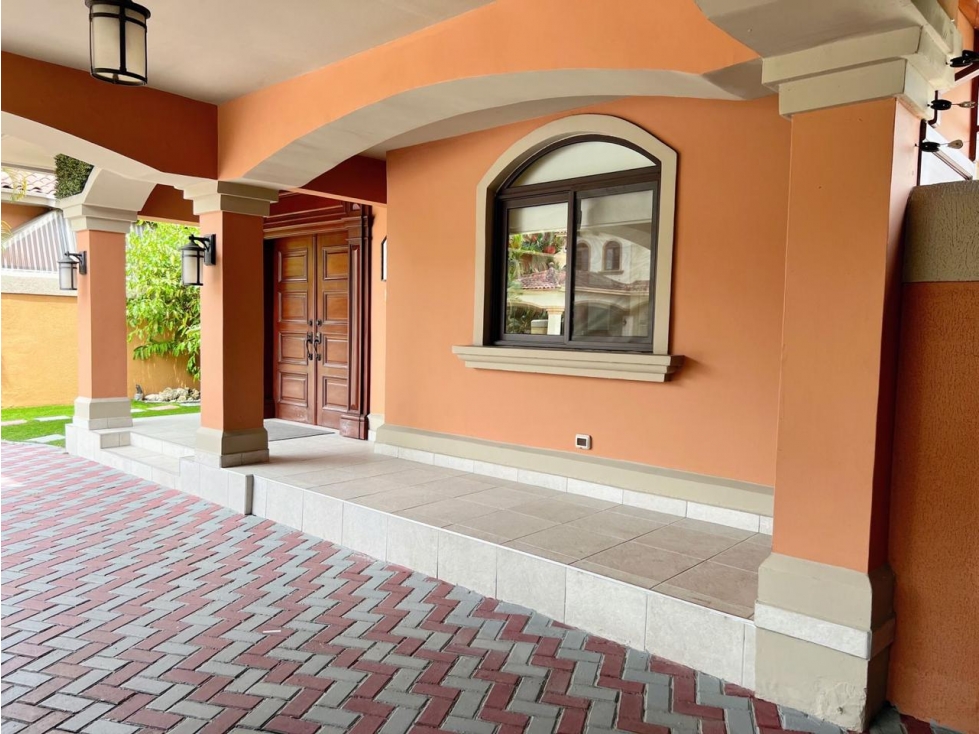 VENTA DE HERMOSA CASA EN COSTA SUR, PH DORAL — foto 2