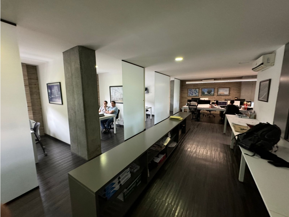 En arriendo oficina de lujo — foto 2