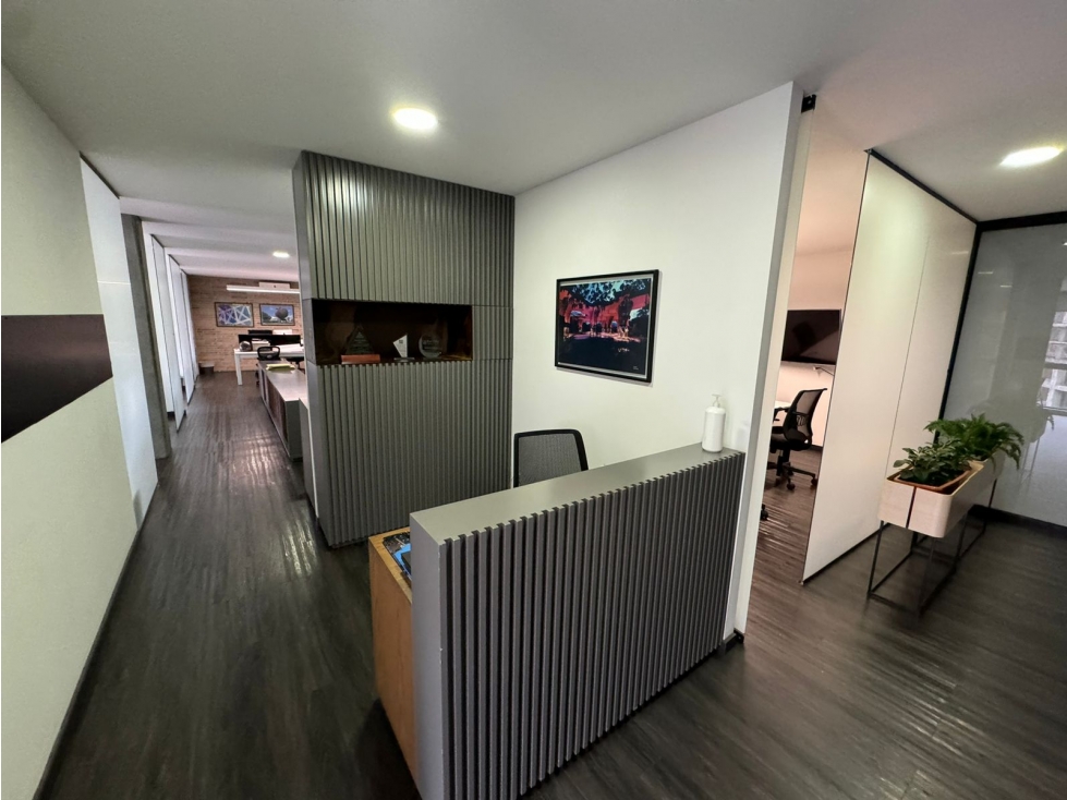 En arriendo oficina de lujo — foto 3
