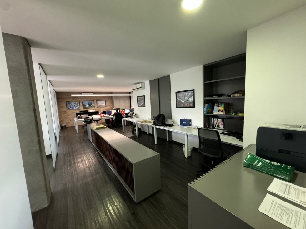 En arriendo oficina de lujo — foto 5