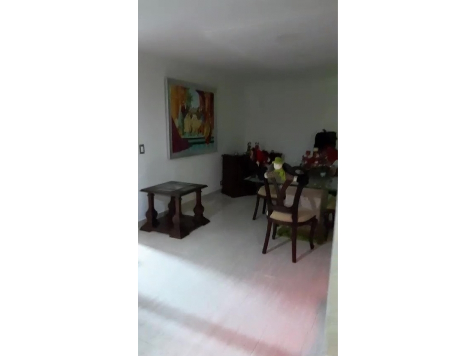 Venta y/o Alquiler de Casa Unifamiliar Sector La Castellana Laureles — foto 4