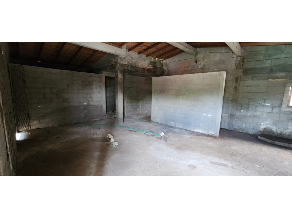 Venta de Lote Esquinero Con Inicio de Construcción Barrio Samora Tolú - 2