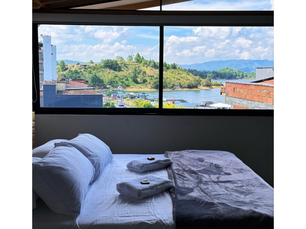 ¡Invierta en el Éxito! Hotel Boutique en Venta en Guatapé - 1