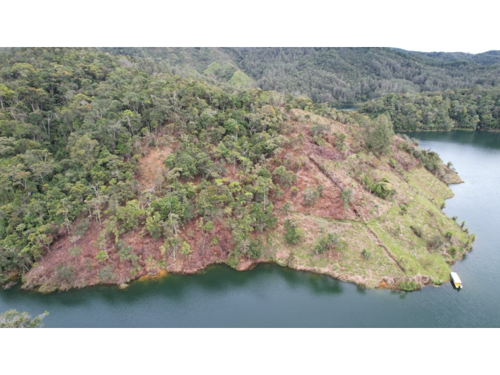 Lote Península 30.000 m² en Guatapé | Ideal Proyecto Turístico