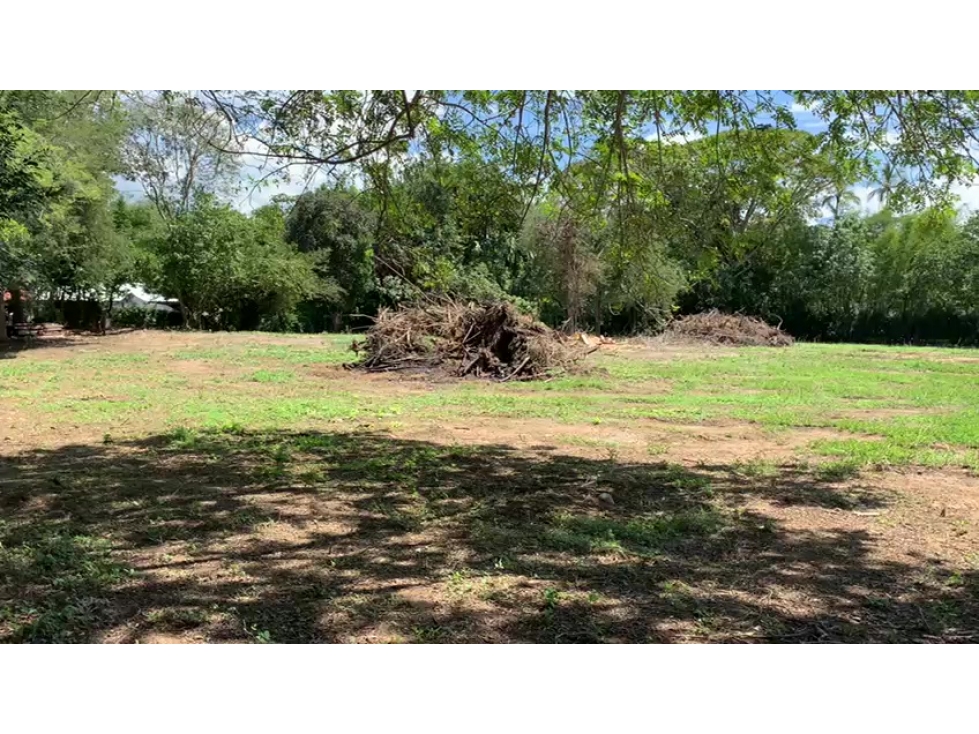 Lote 8.285m² Plano en Santa Fe de Antioquia | Sin Administración