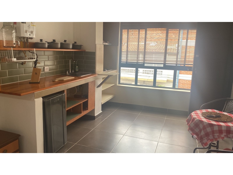 Lote Constructor Laureles 310m² | 12 Pisos de Altura y Media Mixtura