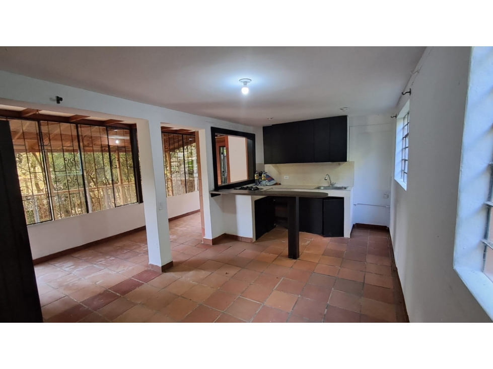 Finca 2.000m² Girardota El Totumo Con Terraza y Acceso a Quebrada