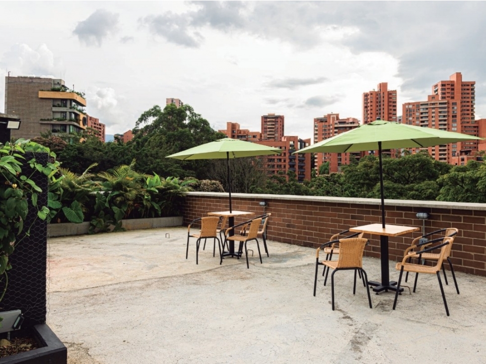 Edificio Provenza 1.300m², 67 Puestos Coworking, 41 Camas coliving - 1