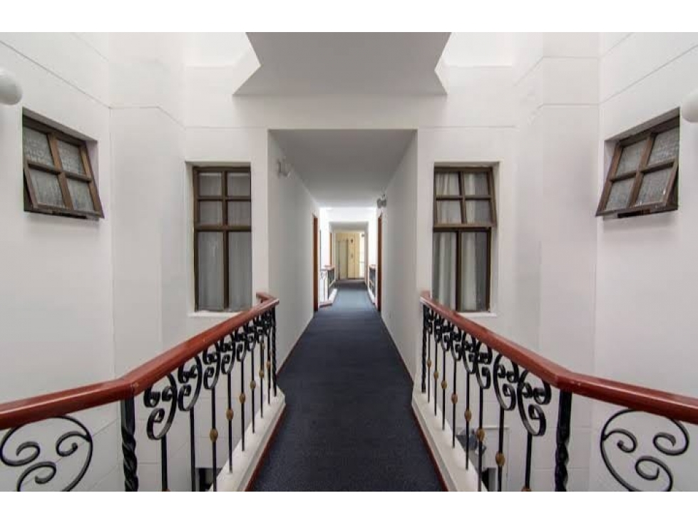 Venta de Hotel de 5 Pisos Sector Carrera 70