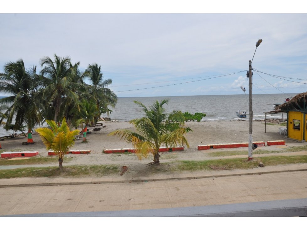 Vencambio Cabaña + Lote Al frente del Mar Barrio Caribe Necoclí - 3