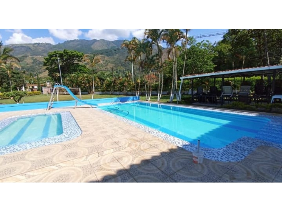 Alquiler de Finca Por Noches Para Eventos Sector Barbosa B6 - 1