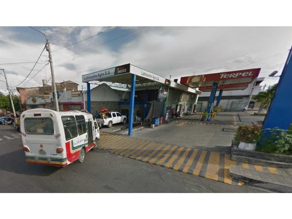 Venta de Estación de Servicios Sector Barrio Granada Girardot — foto 2