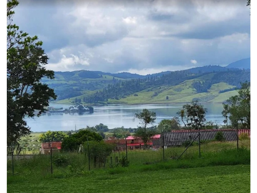 Sede Lago Calima 22.147m² | $3.200M Oportunidad, Avalúo $3.455M - 2