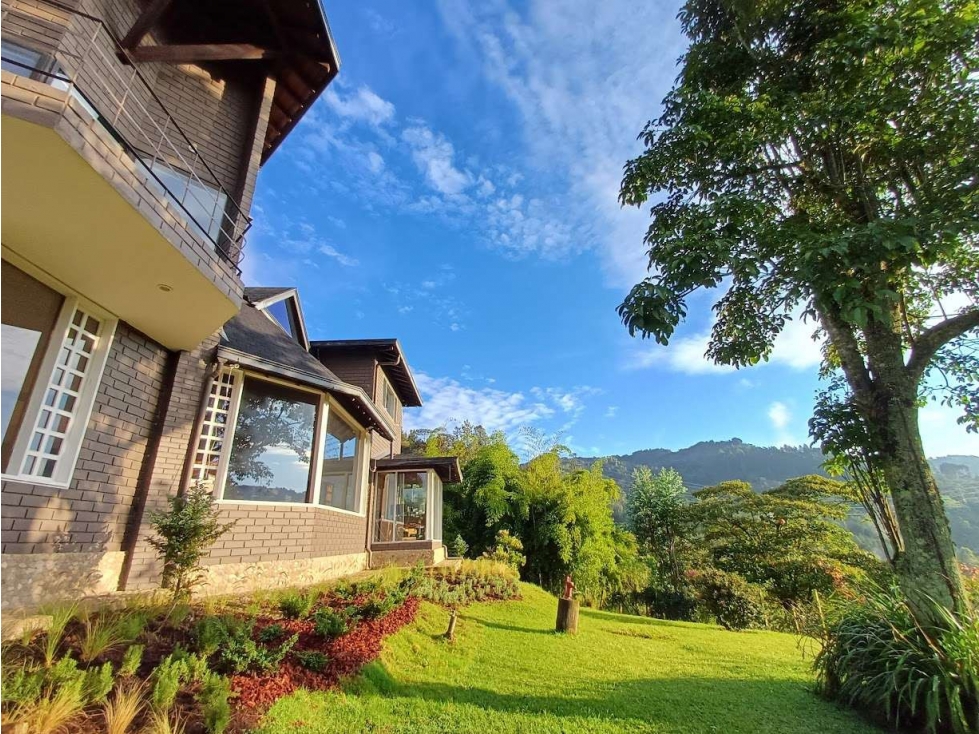 Finca 22.262m² La Fe | Cascada, Casa 397m², Cabaña y Parcelación — foto 2