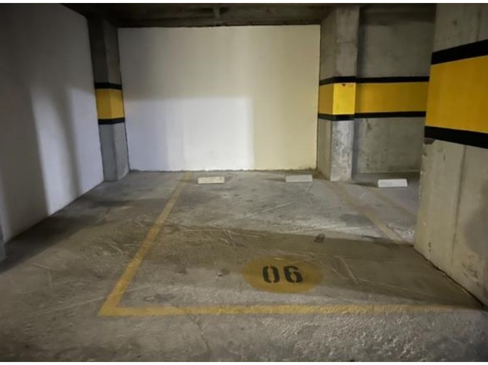 Venta de Parqueadero #06 Unidad Mirasol San Antonio de Pereira - 3