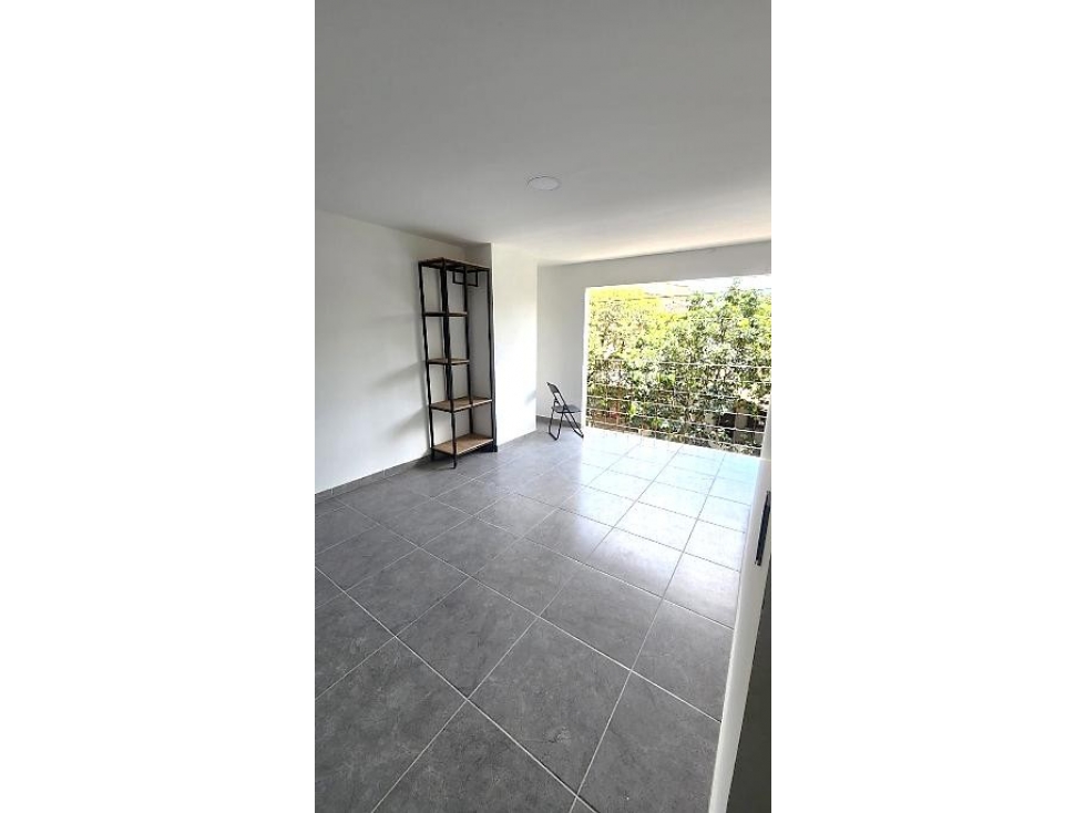 Edificio Hostal en Envigado | 30 Apartasuites y Licencia Comercial - 4